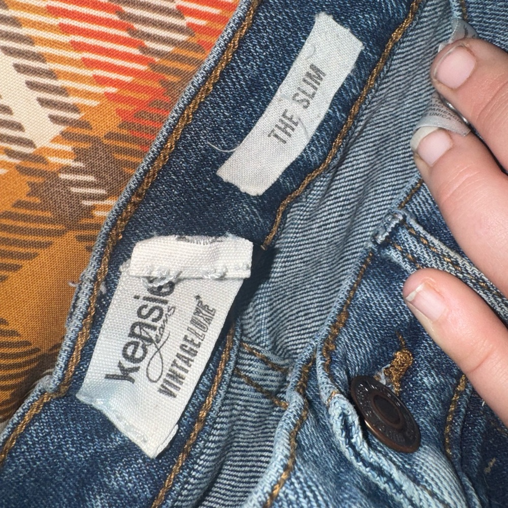 Kensie VintageLuxe distressed skinny jeans size 4/27